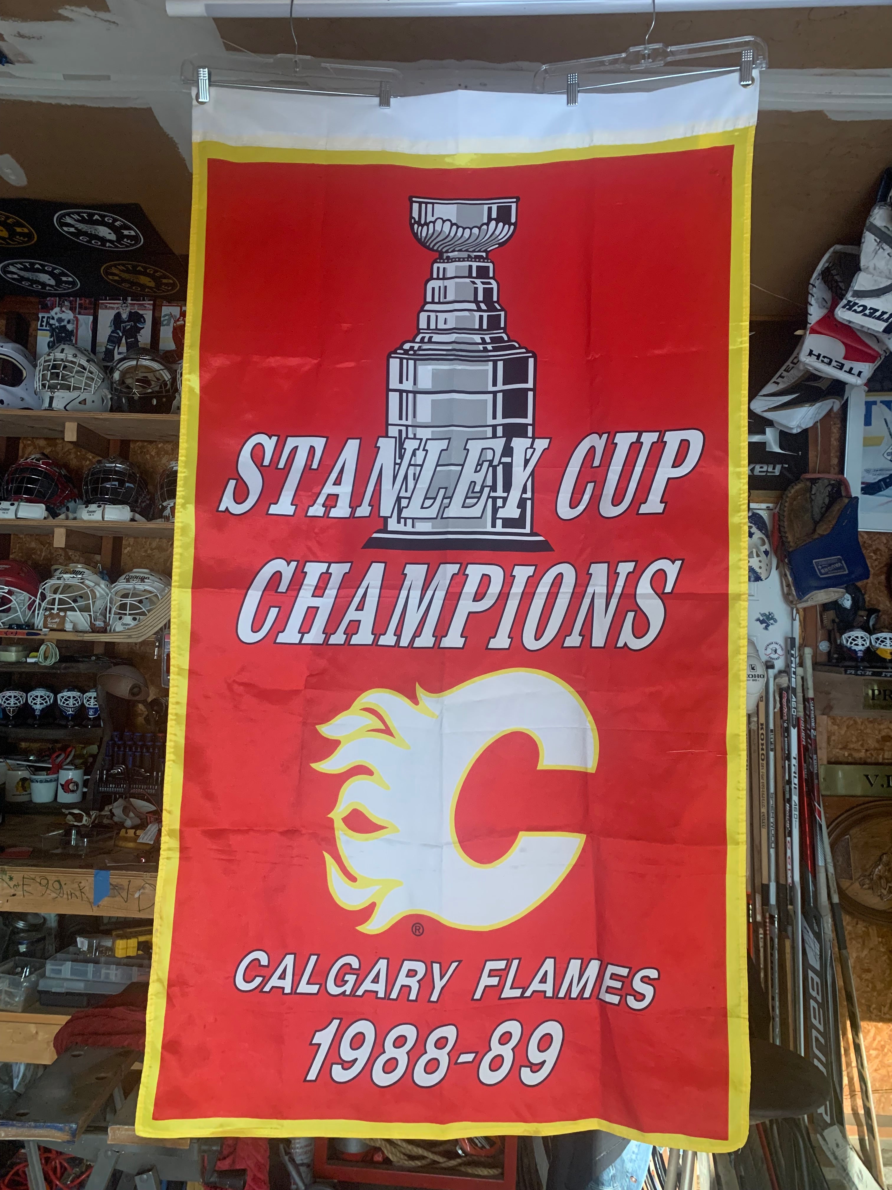 Flag: Calgary Flames 'Stanley Cup Champions'