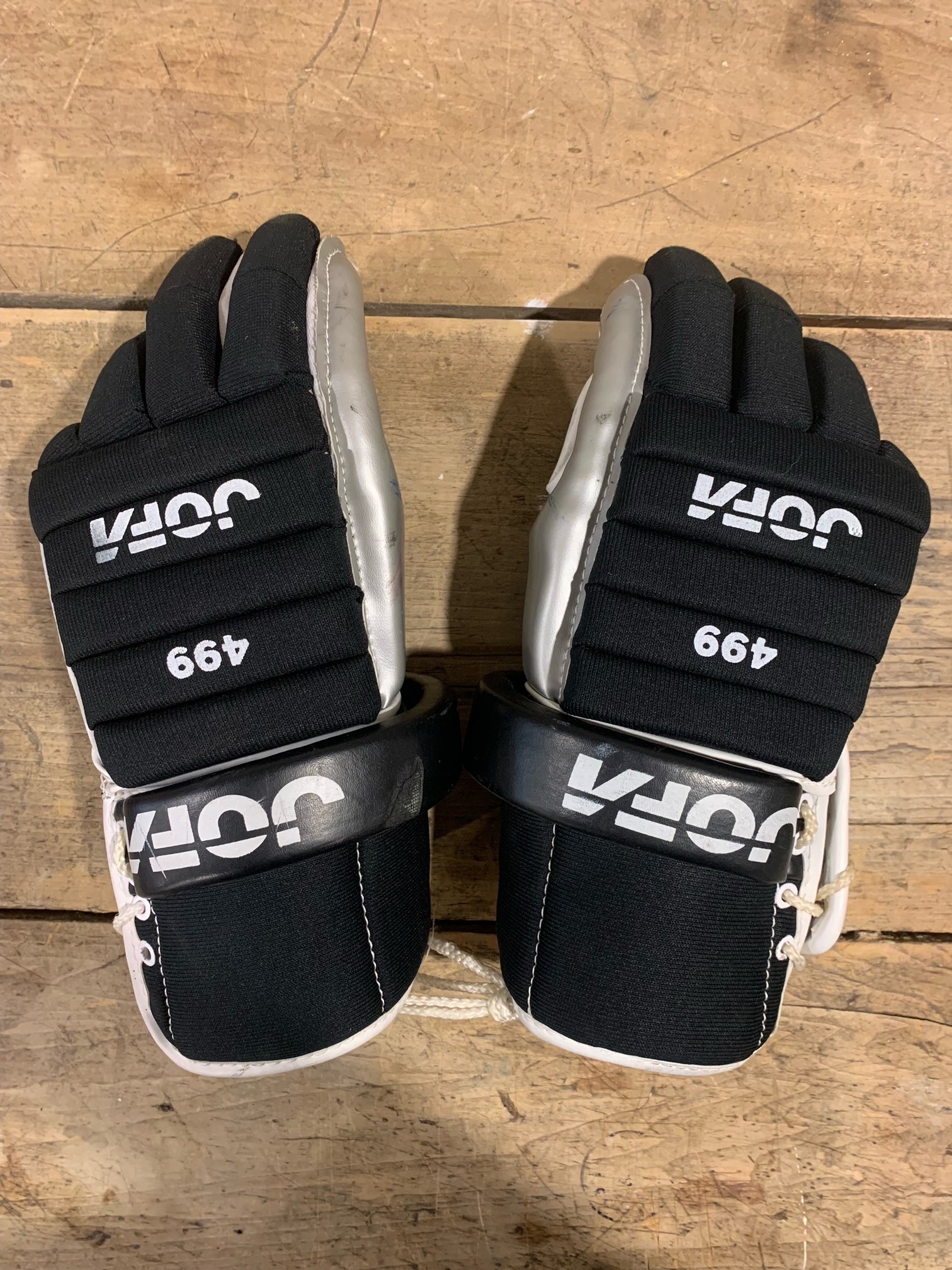 Player Hockey gloves: JOFA 499